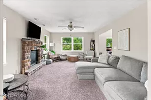 5515 Bridle Rd, Stroudsburg, PA 18360 - Photo 11