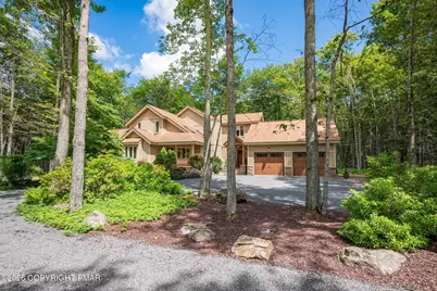  111 Red Fox Crescent, Pocono Pines, PA 18350 - Photo 3