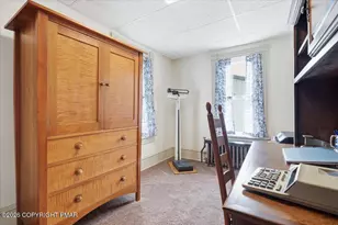 238 N 7th St, Lehighton, PA 18235 - Photo 25