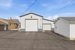238 N 7th St, Lehighton, PA 18235 - Photo 53