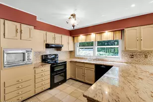5333 Hickory Cir, Stroudsburg, PA 18360 - Photo 19