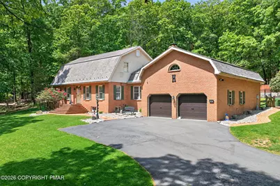  595 Walnut Avenue, Pen Argyl, PA 18072 - Photo 1