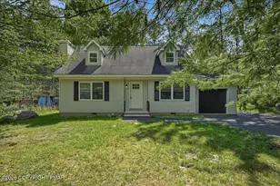 5617 Pembrook Dr, Tobyhanna, PA 18466 - Photo 1
