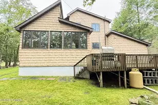 2143 Rosemont Dr, Tobyhanna, PA 18466 - Photo 1