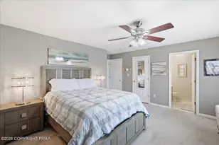 13 Jazz Cir, Whitehall, PA 18052 - Photo 19