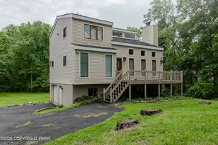 169 Pinewood Dr, East Stroudsburg, PA 18302 - Photo 1