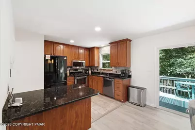  160 Summerton Circle, East Stroudsburg, PA 18301 - Photo 9
