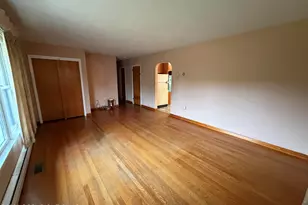 2662 Community Dr, Bath, PA 18014 - Photo 9