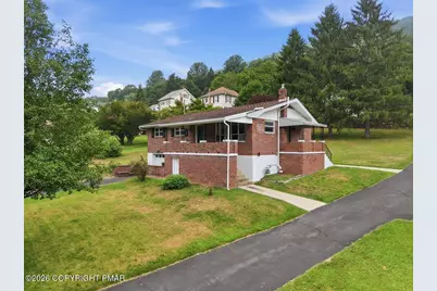  722 South Avenue, Jim Thorpe, PA 18229 - Photo 5