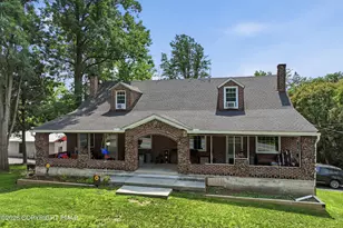 429 Riverview Dr, Walnutport, PA 18088 - Photo 1