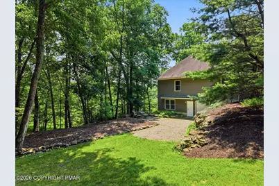  120 Indianwood Drive, Stroudsburg, PA 18360 - Photo 11