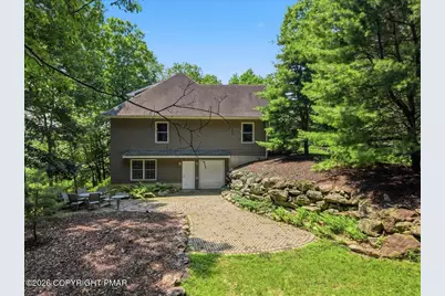  120 Indianwood Drive, Stroudsburg, PA 18360 - Photo 7