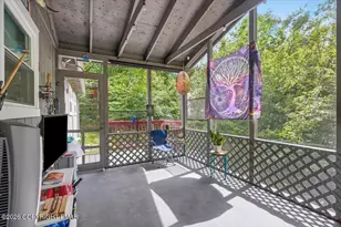 109 Stuart Pl, Bushkill, PA 18324 - Photo 51