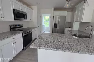 1369 Mutton Hollow Rd, Stroudsburg, PA 18360 - Photo 13