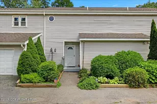 255 Nittany Ct, Mount Pocono, PA 18344 - Photo 3