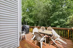 255 Nittany Ct, Mount Pocono, PA 18344 - Photo 7