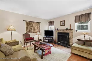 255 Nittany Ct, Mount Pocono, PA 18344 - Photo 23