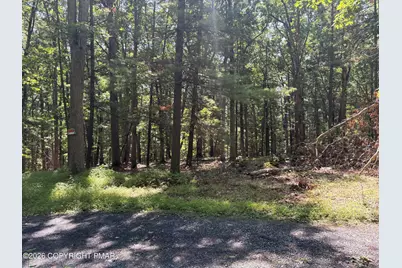  Hutson Hill 14, East Stroudsburg, PA 18302 - Photo 5