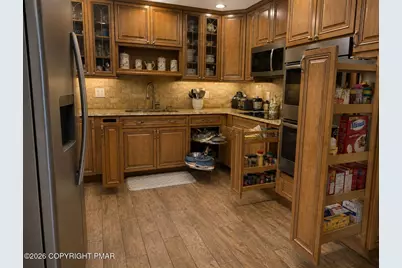  215 Maple Ridge Drive, Hawley, PA 18428 - Photo 9