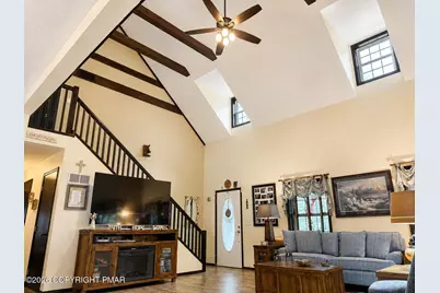  215 Maple Ridge Drive, Hawley, PA 18428 - Photo 5