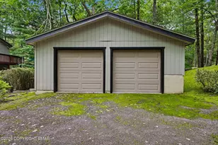 124 Whipple Tree Ln, Hawley, PA 18428 - Photo 3