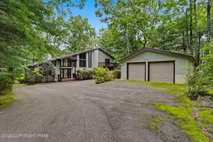 124 Whipple Tree Ln, Hawley, PA 18428 - Photo 29