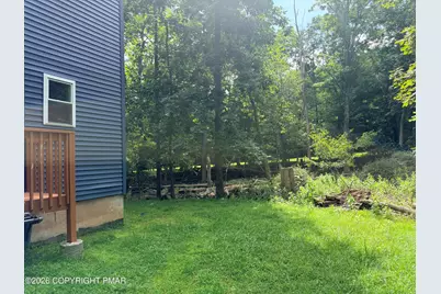  362 Somerset Drive, East Stroudsburg, PA 18301 - Photo 3