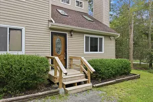 8482 Bumble Bee Way, Tobyhanna, PA 18466 - Photo 9