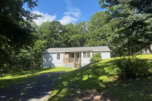 2186 Spring Dr, Bushkill, PA 18324 - Photo 3