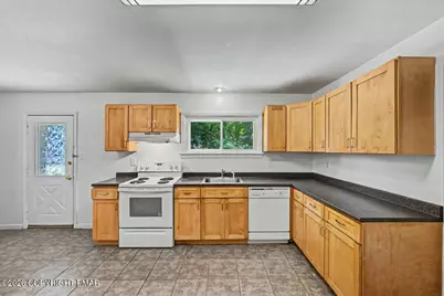  111 Maple Avenue, East Stroudsburg, PA 18301 - Photo 31