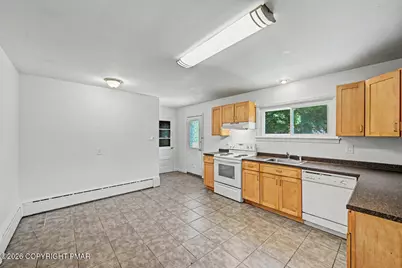  111 Maple Avenue, East Stroudsburg, PA 18301 - Photo 35