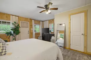221 John St, Pocono Pines, PA 18350 - Photo 13
