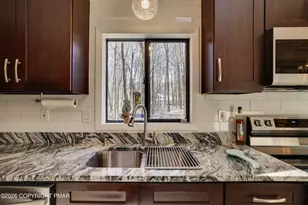 2065 Locust Ridge Rd, Pocono Lake, PA 18347 - Photo 9