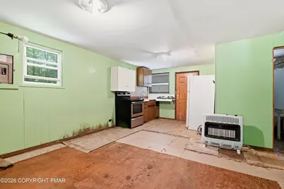  820 Westbrook Road, Effort, PA 18330 - Photo 15