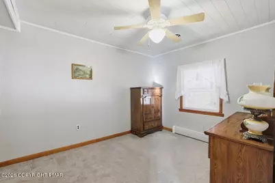  120-122 Leafy Greene Street, Stroudsburg, PA 18360 - Photo 15