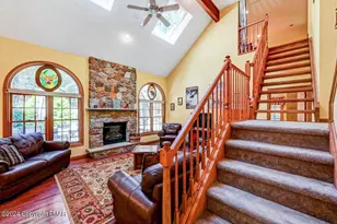 2265 Hillcrest Dr, Pocono Pines, PA 18350 - Photo 15