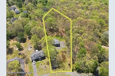  208 Depue Circle, Bushkill, PA 18324 - Photo 25