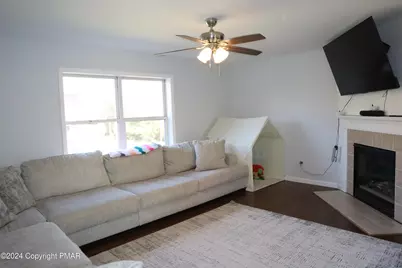  1044 Knollwood Drive, Tobyhanna, PA 18466 - Photo 13