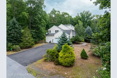  208 Fazio Way, East Stroudsburg, PA 18302 - Photo 3