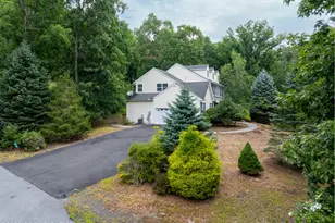 208 Fazio Wy, East Stroudsburg, PA 18302 - Photo 3