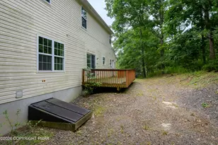 208 Fazio Wy, East Stroudsburg, PA 18302 - Photo 9