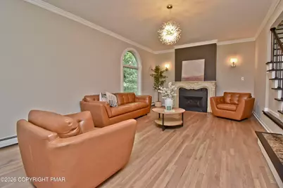  609 Sunlite Lane, Stroudsburg, PA 18360 - Photo 5