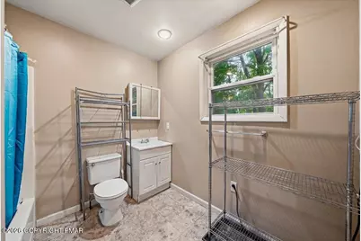  550 Whippoorwill Drive, Bushkill, PA 18324 - Photo 9
