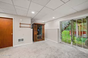 111 Vale Dr, Tannersville, PA 18372 - Photo 17