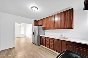 733 N 2nd St, Pottsville, PA 17901 - Photo 11