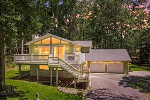 1055 Hunter Dr, Tobyhanna, PA 18466 - Photo 1