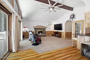 1055 Hunter Dr, Tobyhanna, PA 18466 - Photo 21
