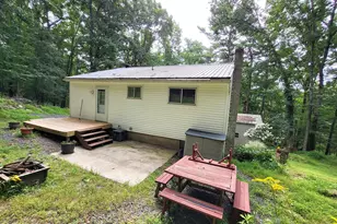 207 Marilou Ln, Bartonsville, PA 18321 - Photo 7