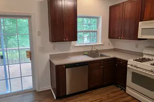 1027 Dorset Dr, Bushkill, PA 18324 - Photo 7