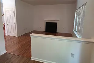 1027 Dorset Dr, Bushkill, PA 18324 - Photo 5
